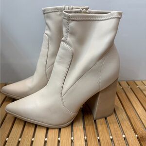 Steve Madden Cream Ankle Boots